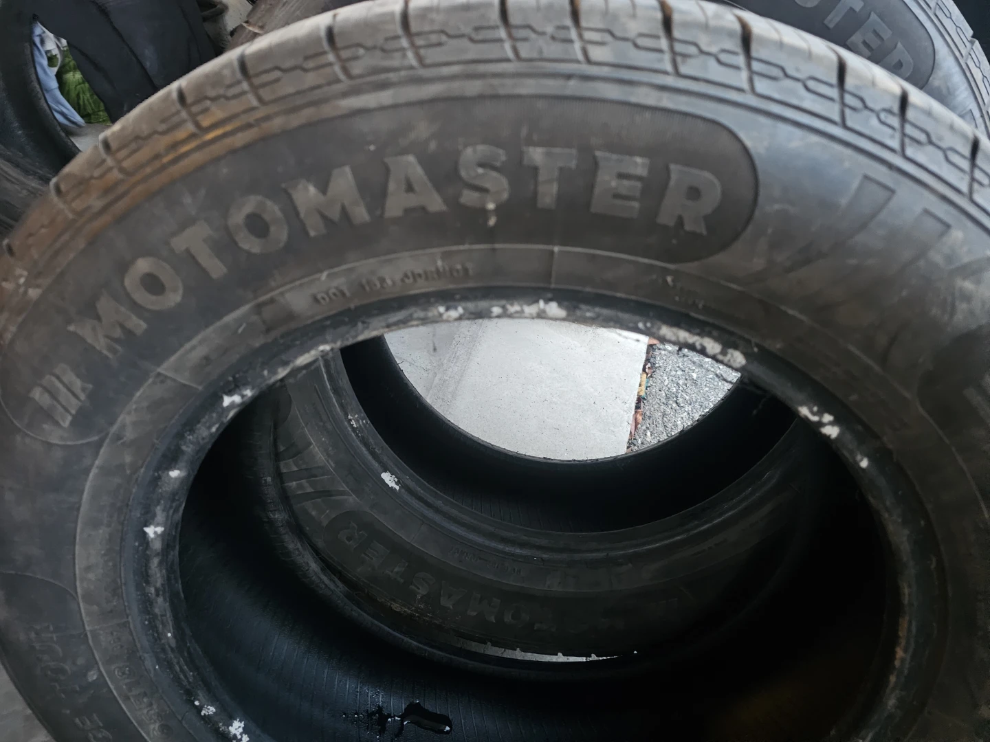 2X235/65/R18 motomaster hydra edge all season tires only 2