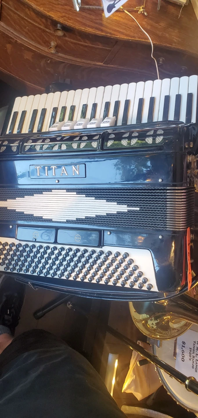 Titan Accordion - photo 5