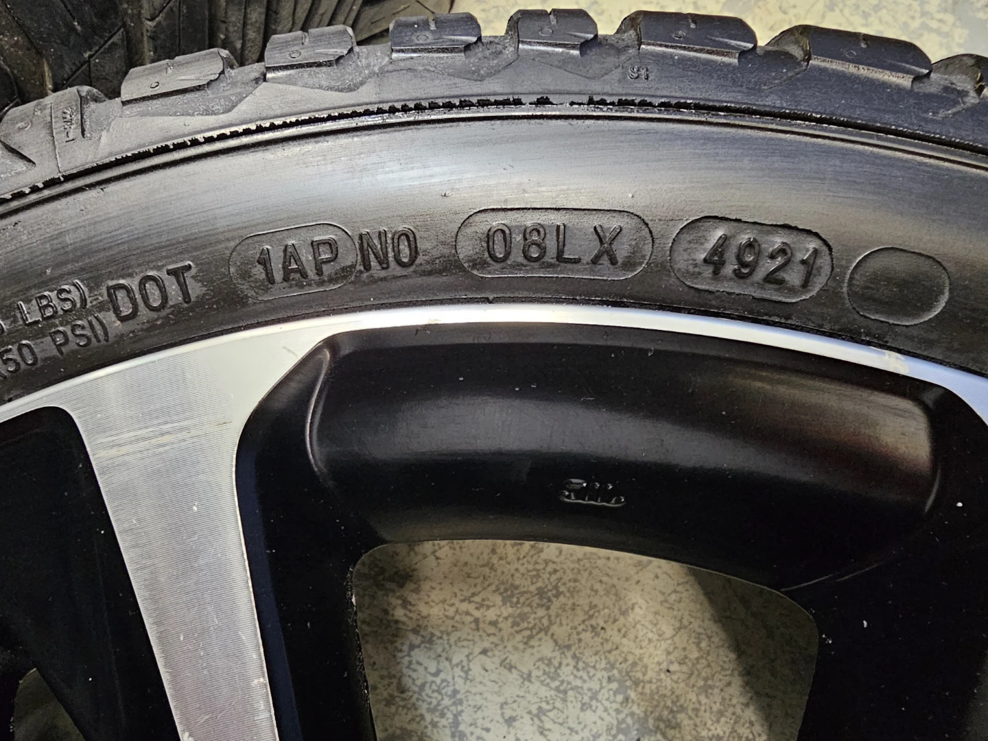 TOYOTA COROLLA O.E.M RIMS AND ALL WEATHER TIRES 215/45 R17 - photo 5