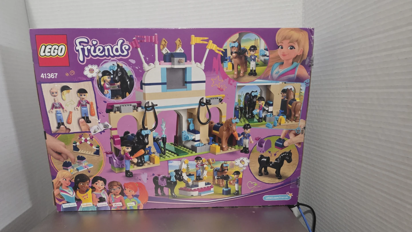 LEGO Friends Stephanie's Horse Jumping Set 41367 BNIB - photo 3