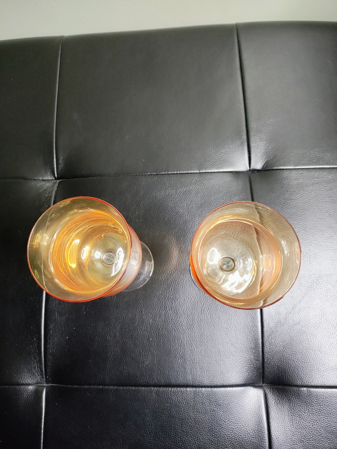 Pair of Amber Stemmed Wine Glasses - photo 3