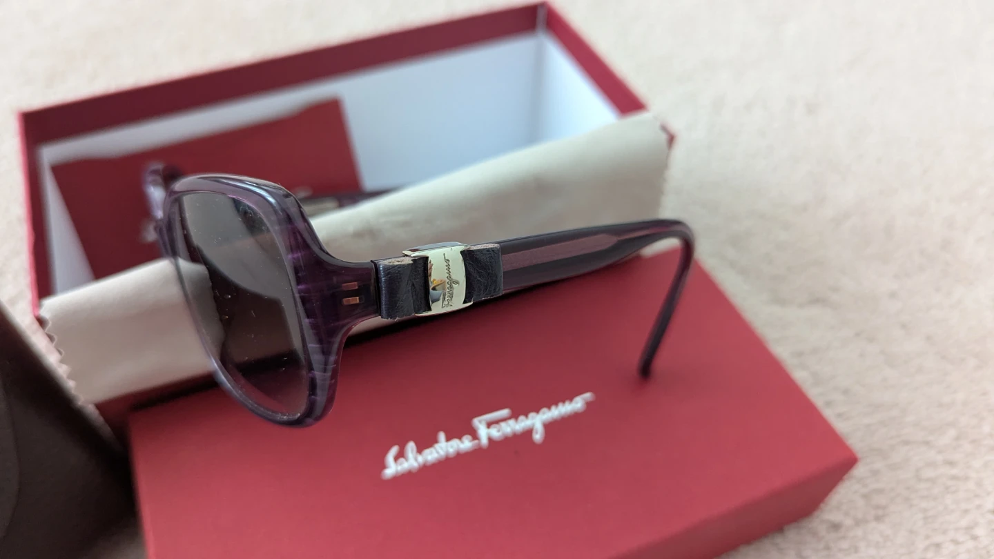 Salvatore Ferragamo Sunglasses - photo 2