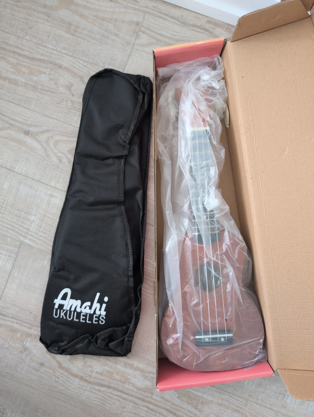 Amah Ukulele DDUK11 Soprano with Box - photo 4