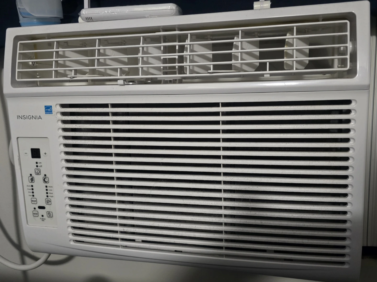 Insignia Window Air Conditioner NS-AC12WWH0-C