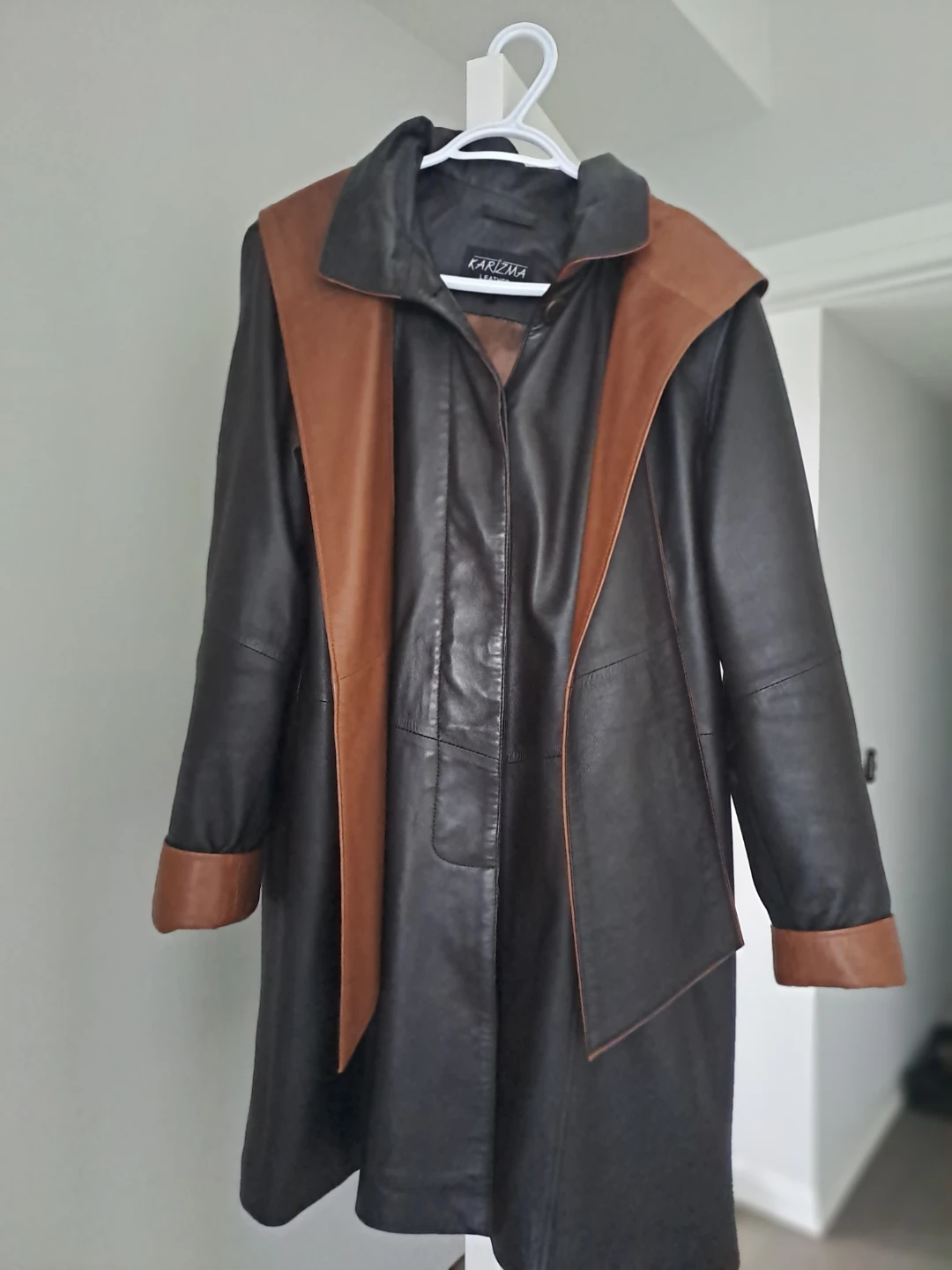 Women's Genuine Leather Jacket (Like New)