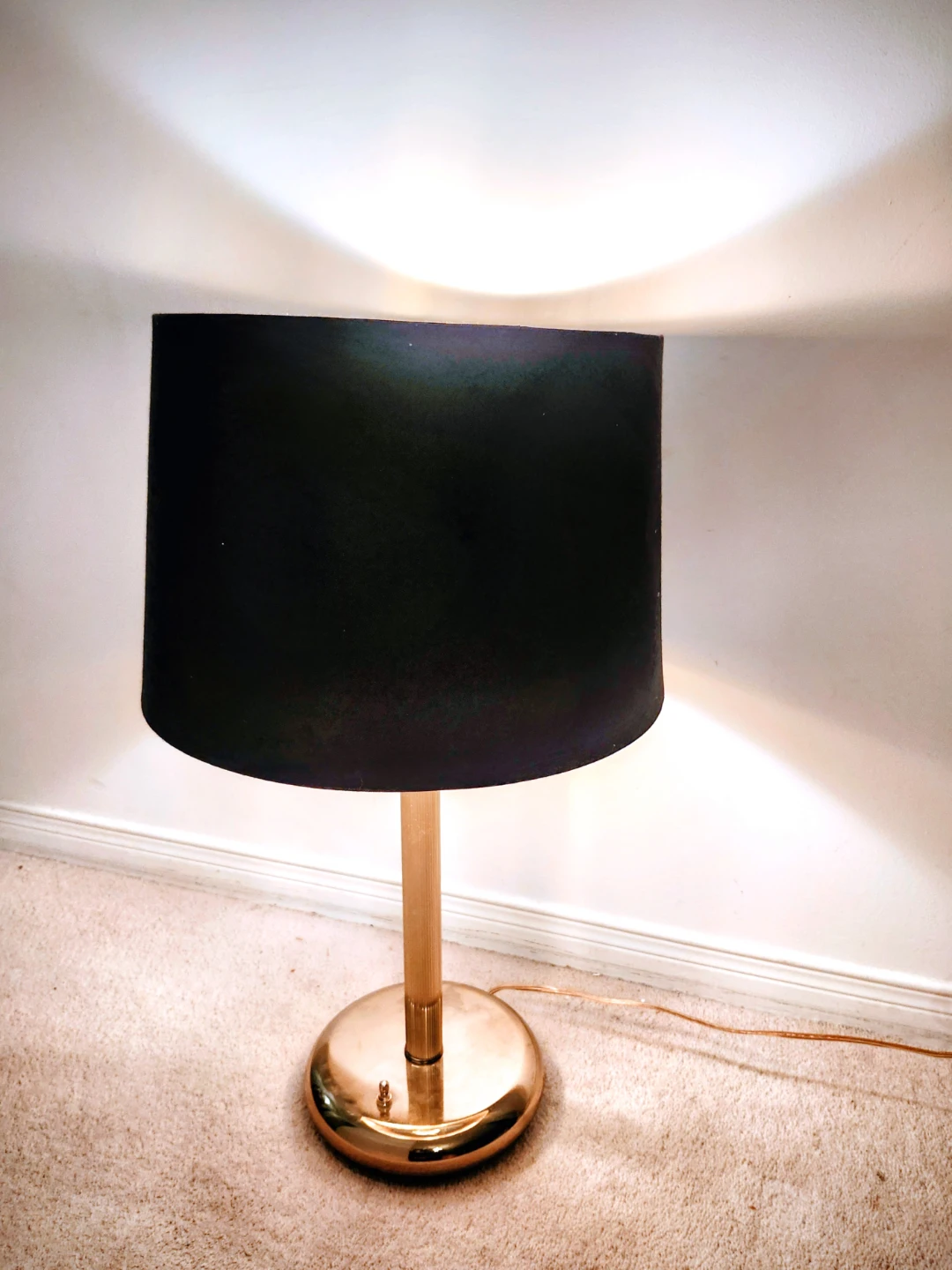 Gold & Black Accent Table Lamp- New - photo 5