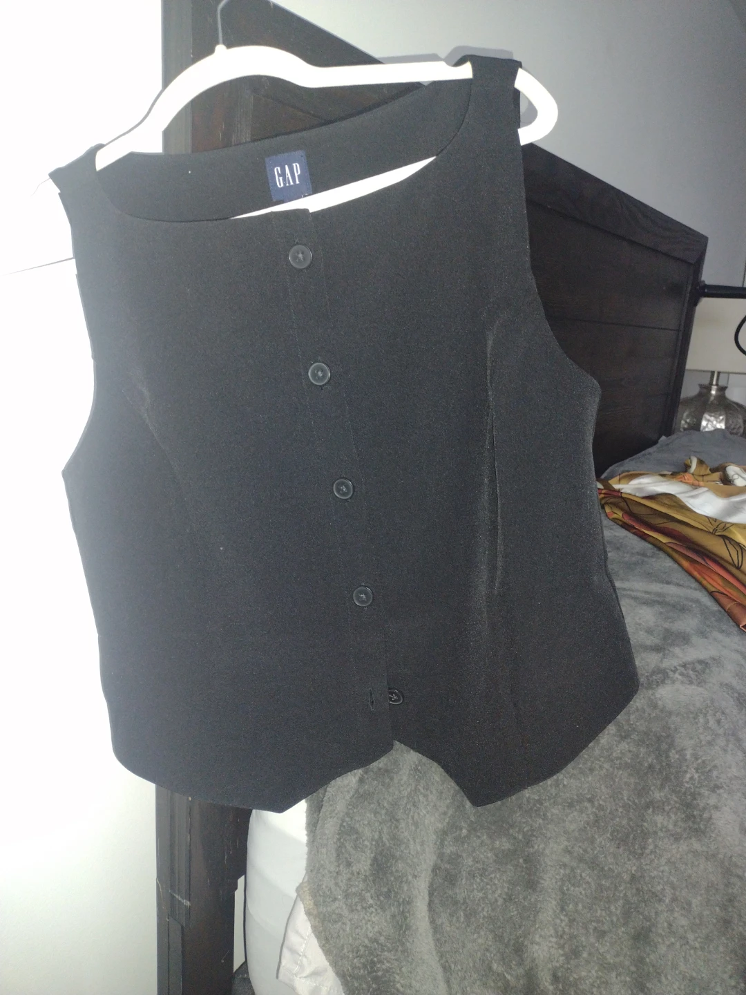 GAP Black Sleeveless Vest