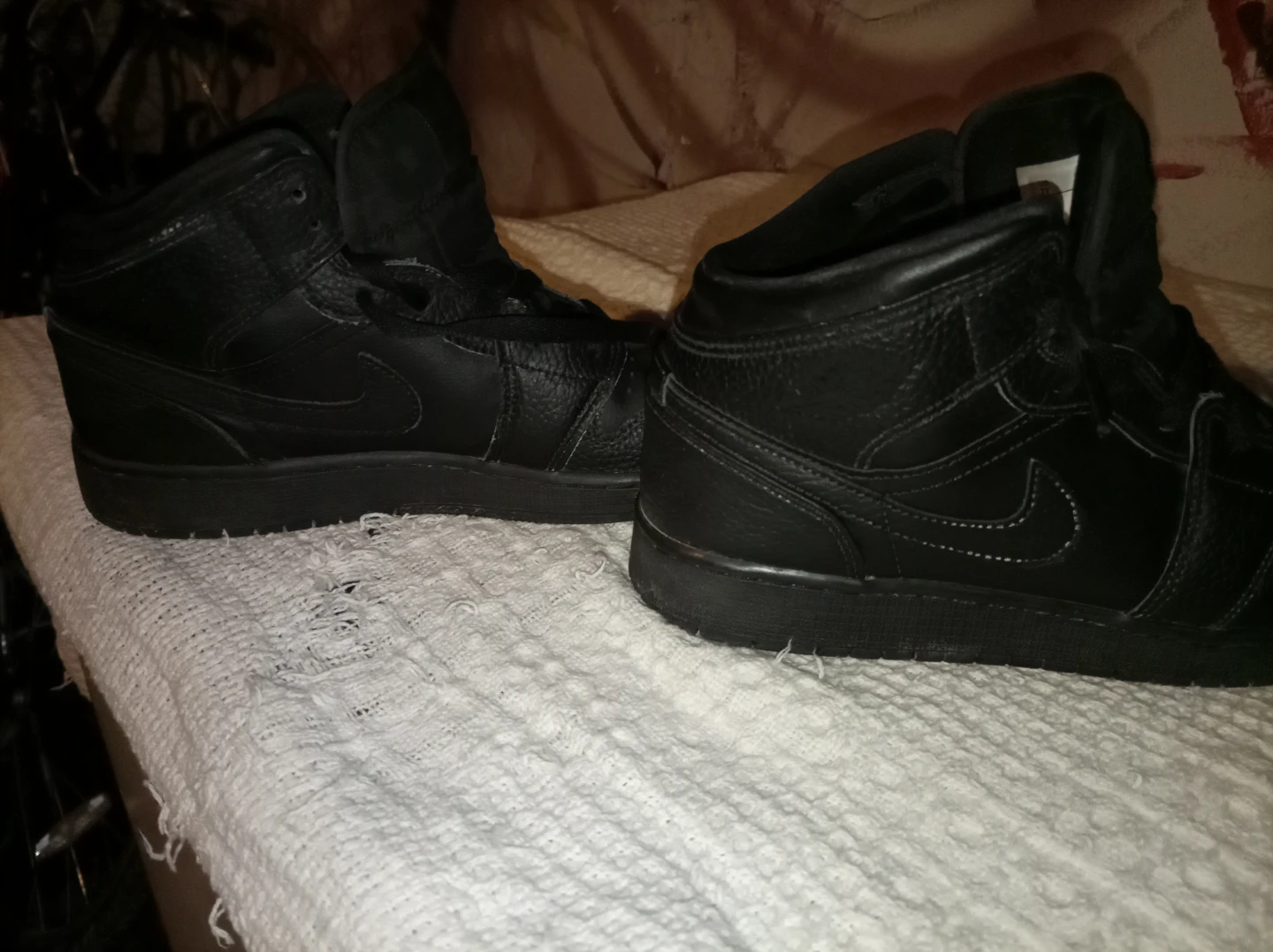 Nike Air Jordan 1 Mid Black Size 7Y - photo 4