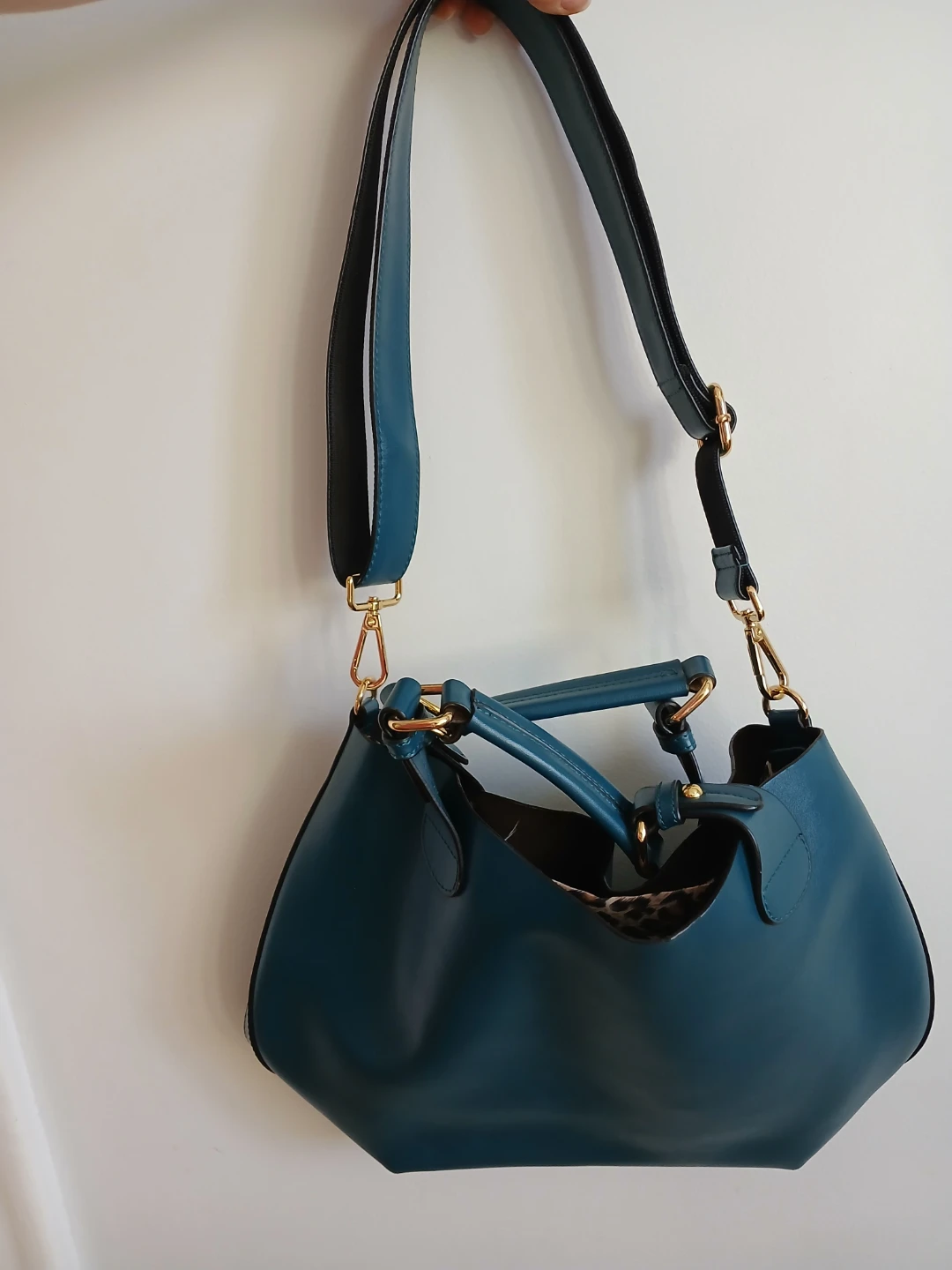 Danier Leather Teal Handbag 🥕 - photo 2