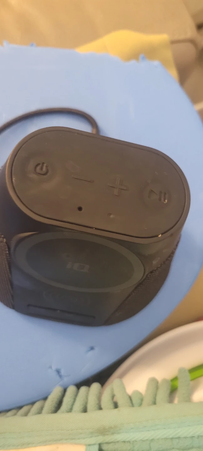 iQ Speaker with Wireless Charging - Model IQWHS1 - photo 2