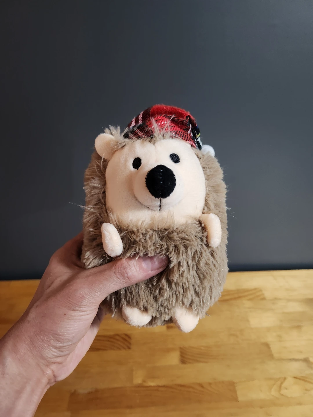 Hedgehog Plush Bass Pro Shops 6" - photo 3