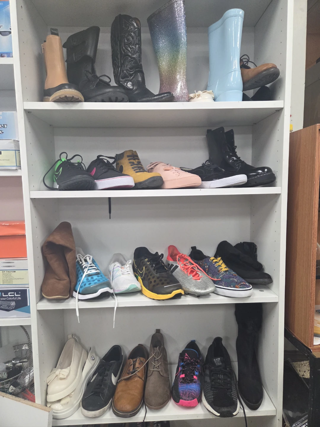 Assorted new Shoes