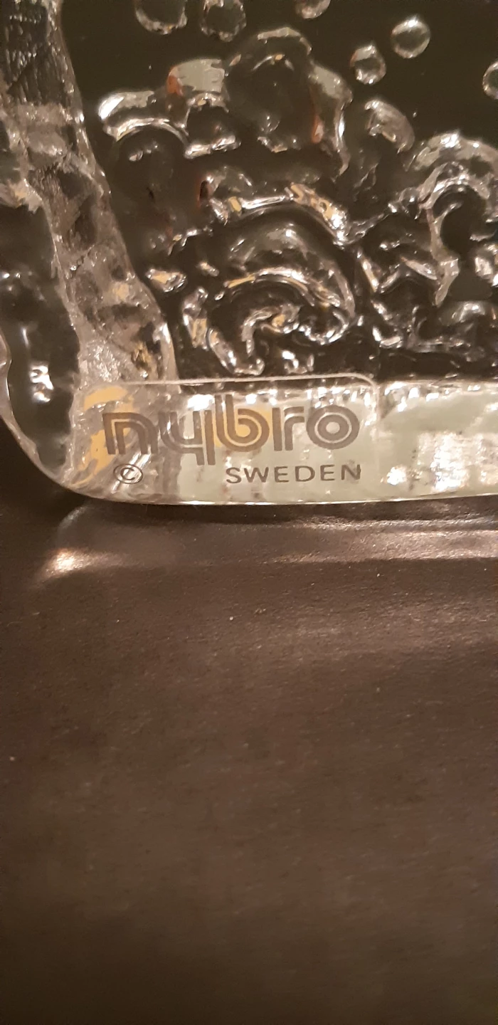 3 Swedish Crystal Paperweights - photo 3
