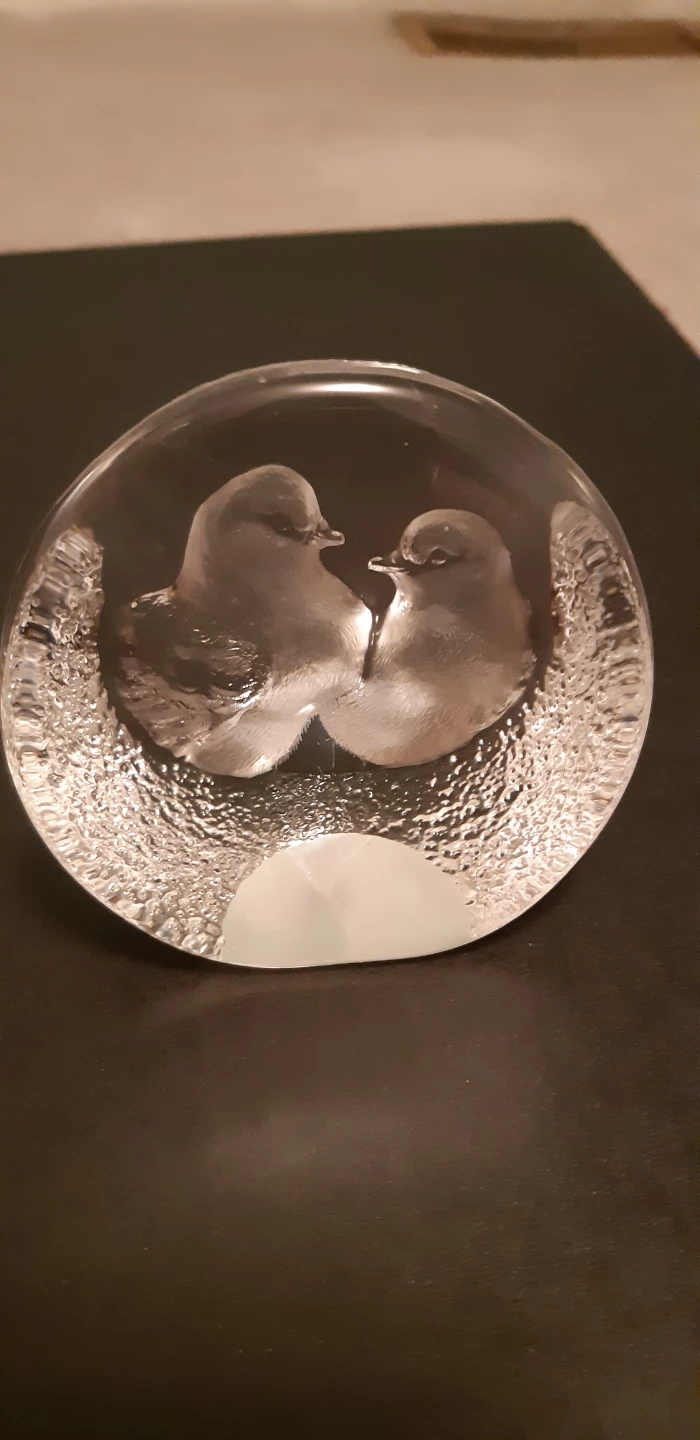 3 Swedish Crystal Paperweights - photo 4