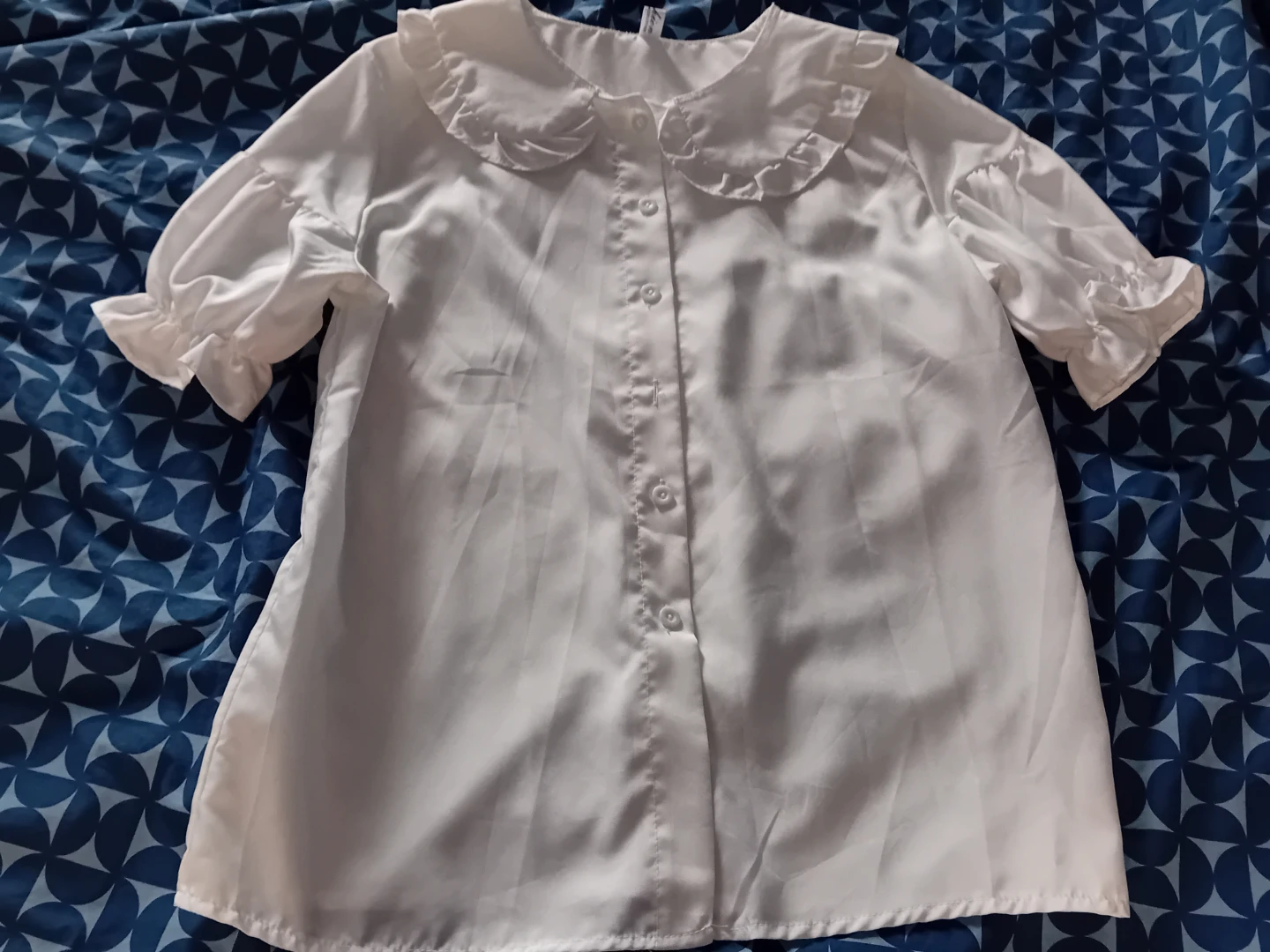 UNUSED Cute Lolita Fashion Blouse with Ruffle Collar and Cuffs