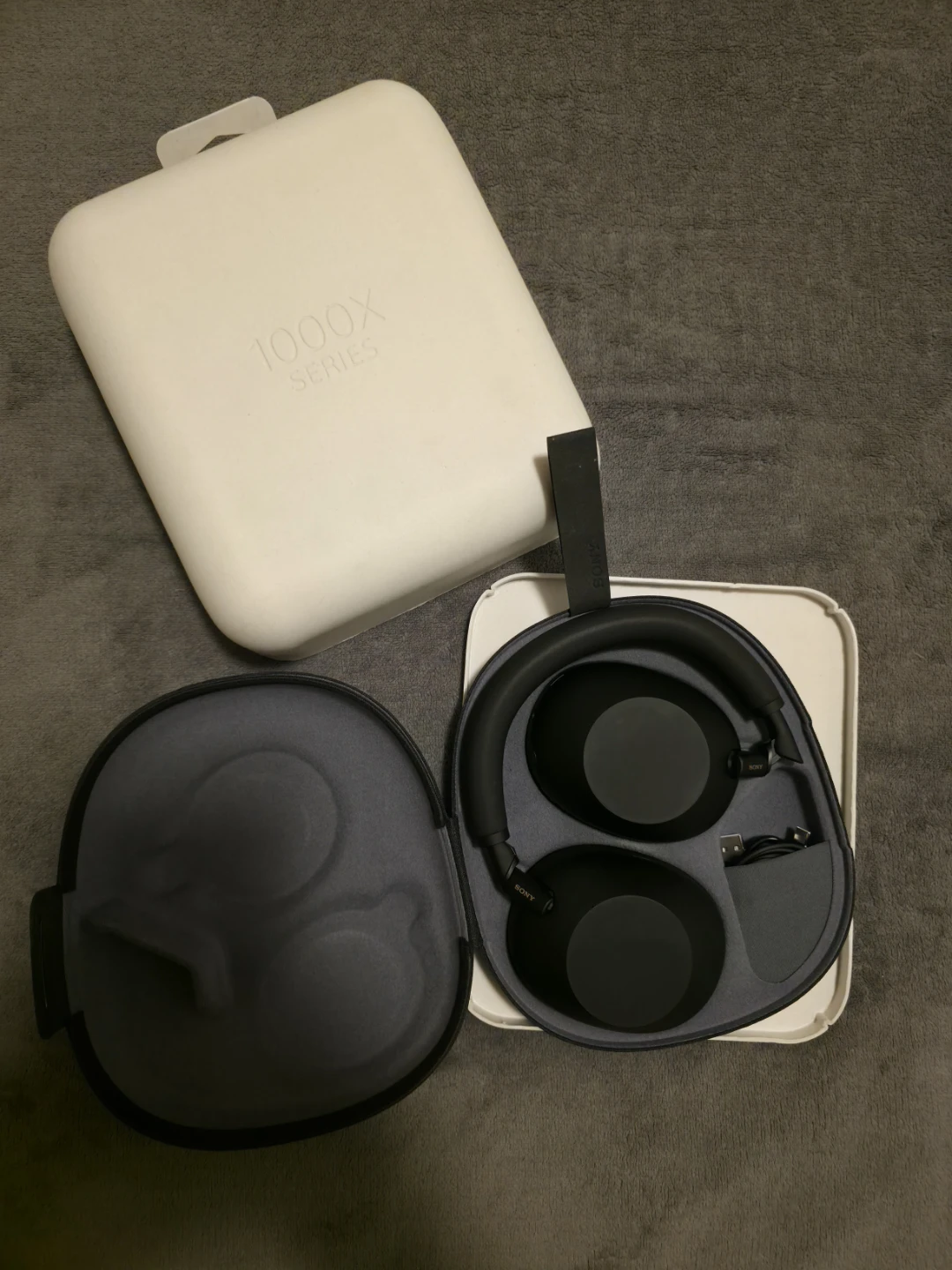 Sony WH-1000XM6 Wireless Noise Canceling Headphones - photo 3