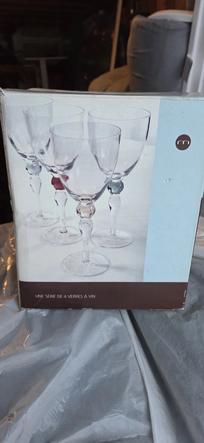Muti Elegance Wine Glasses - Set of 4