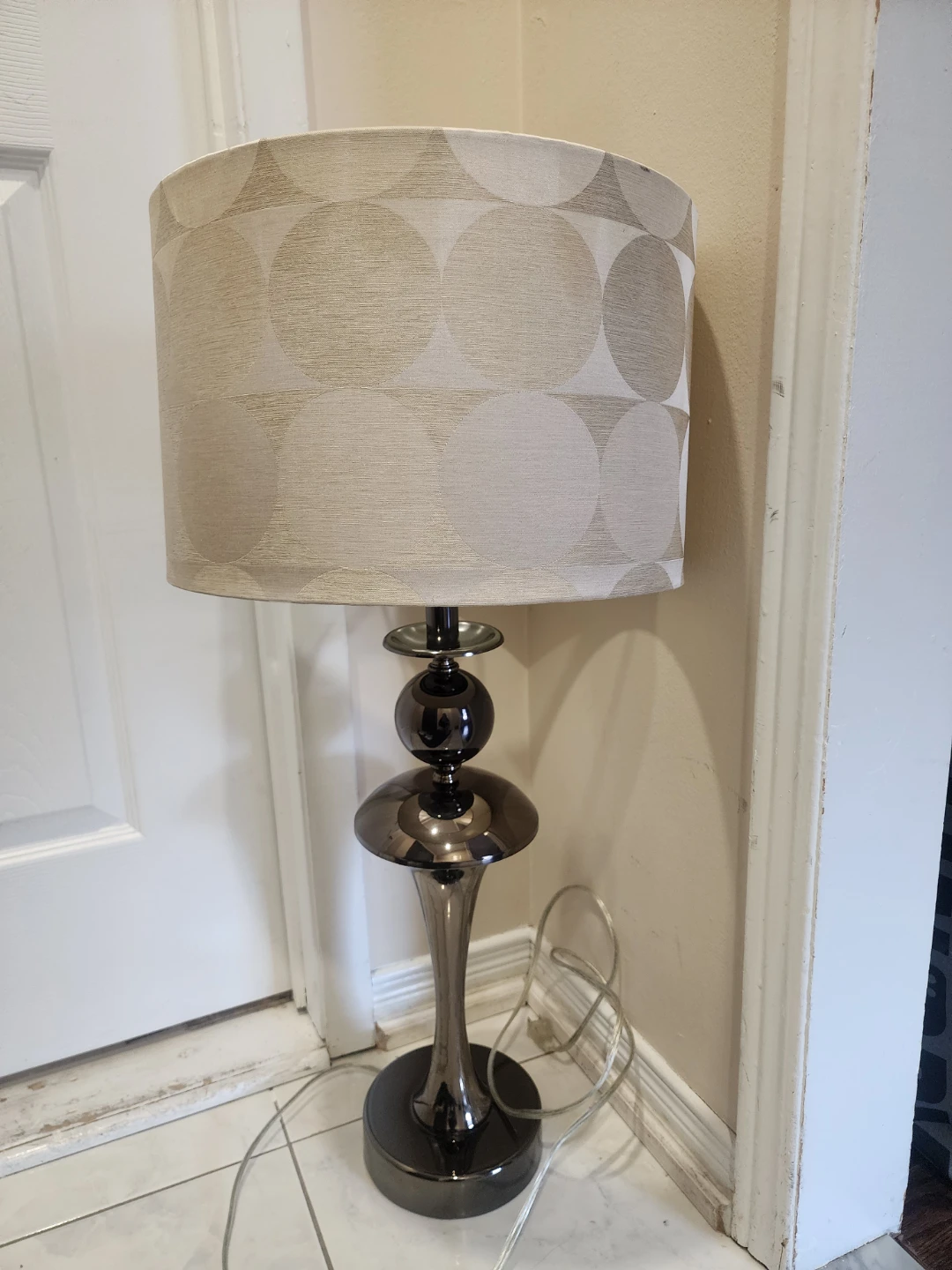 Table Lamp with Patterned Shade - photo 3