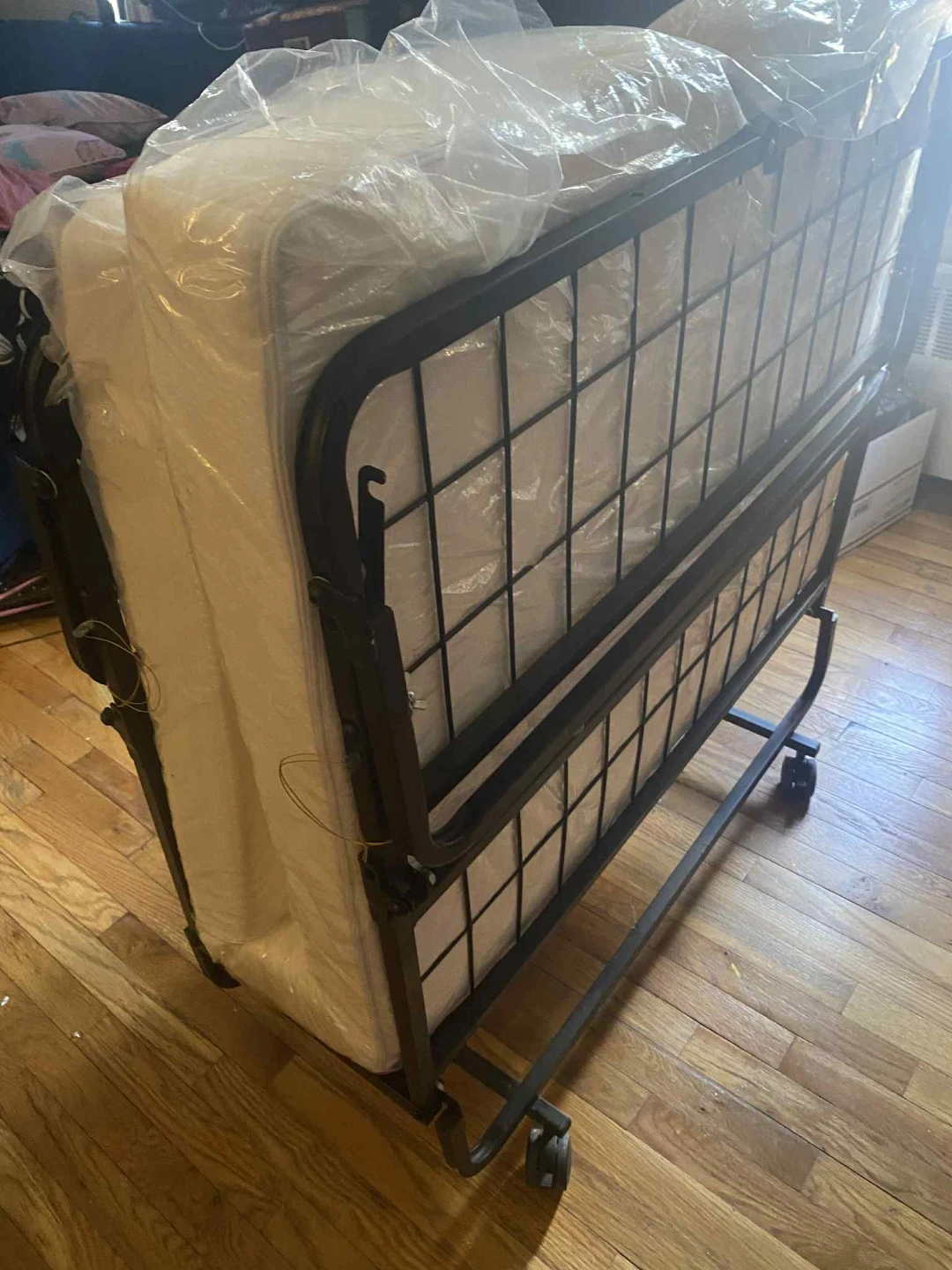 Rollaway Bed with Mattress - photo 2