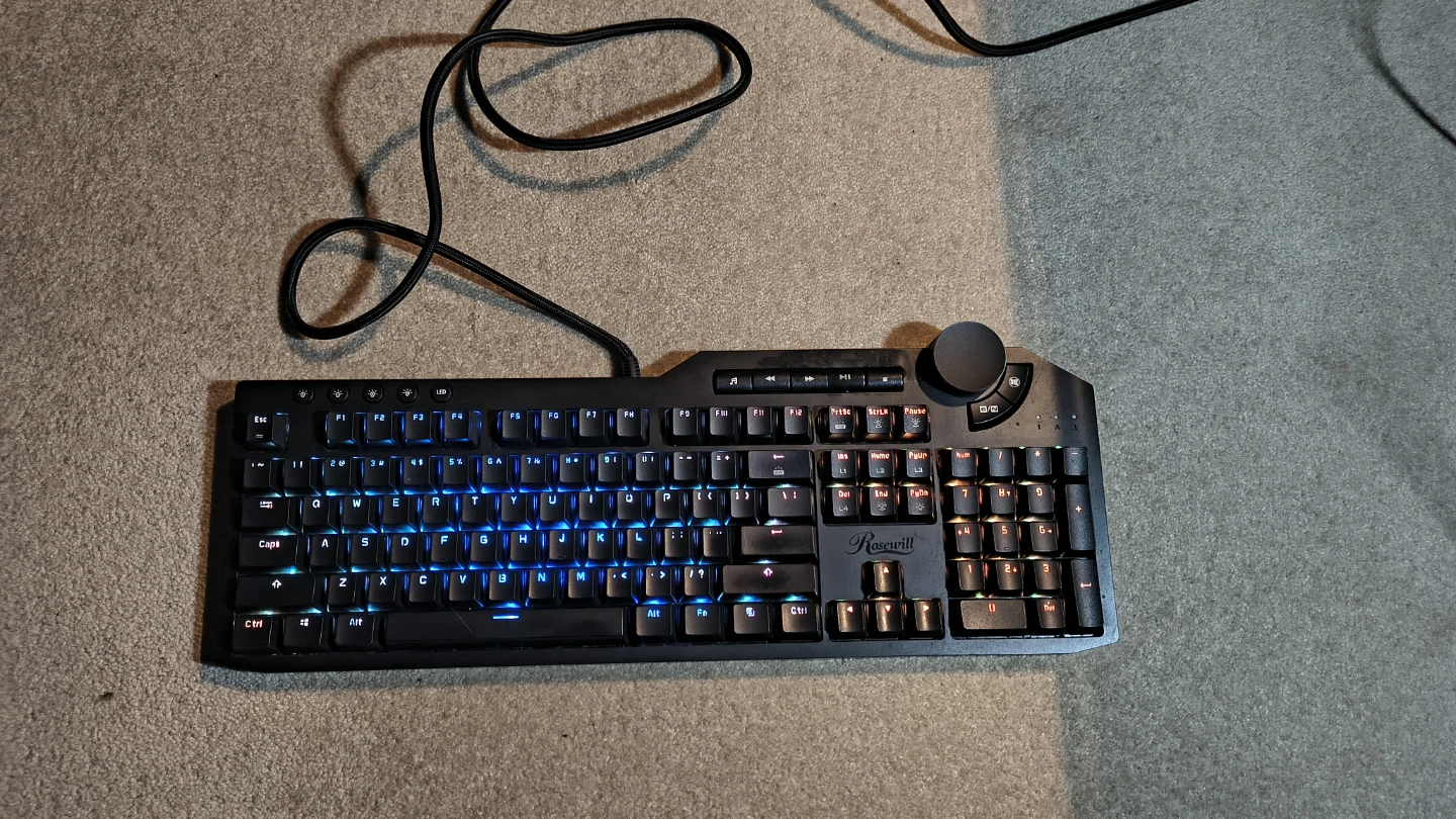 Mechanical Gaming Keyboard 🧡 - photo 2
