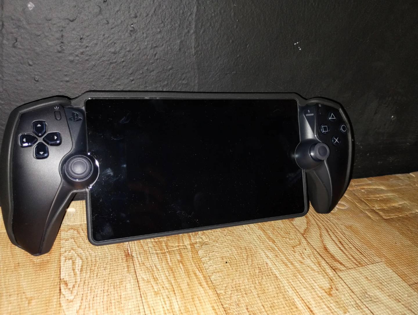 PlayStation Portal Remote Player - Midnight Black & accessories