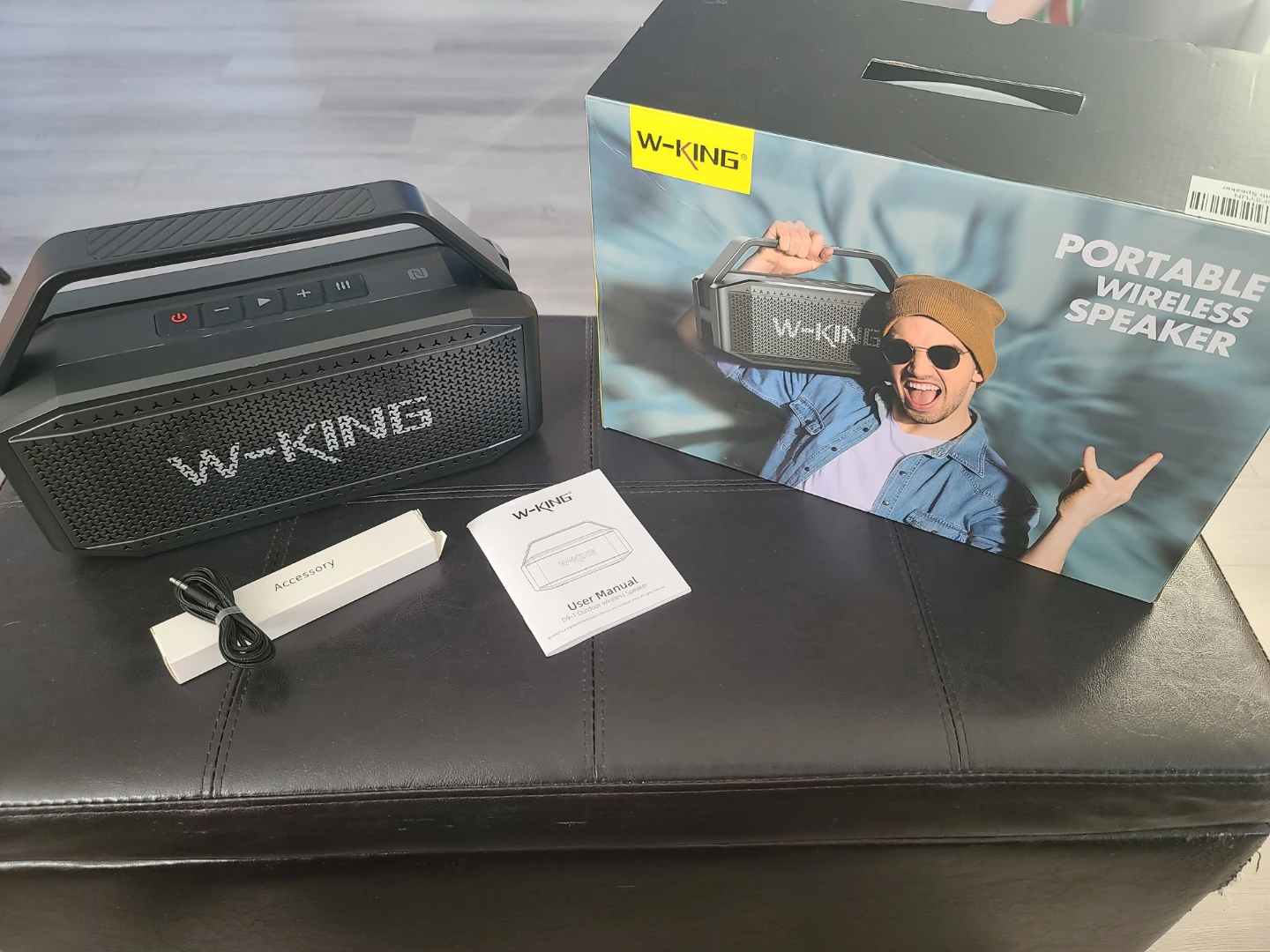 W-KING D9-1 Portable Wireless Speaker - Like New!