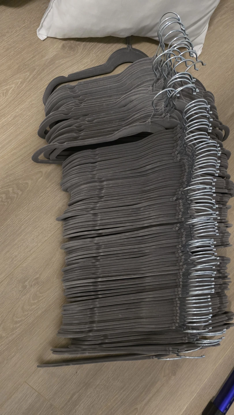 Zober Velvet Hangers - 100 Pack