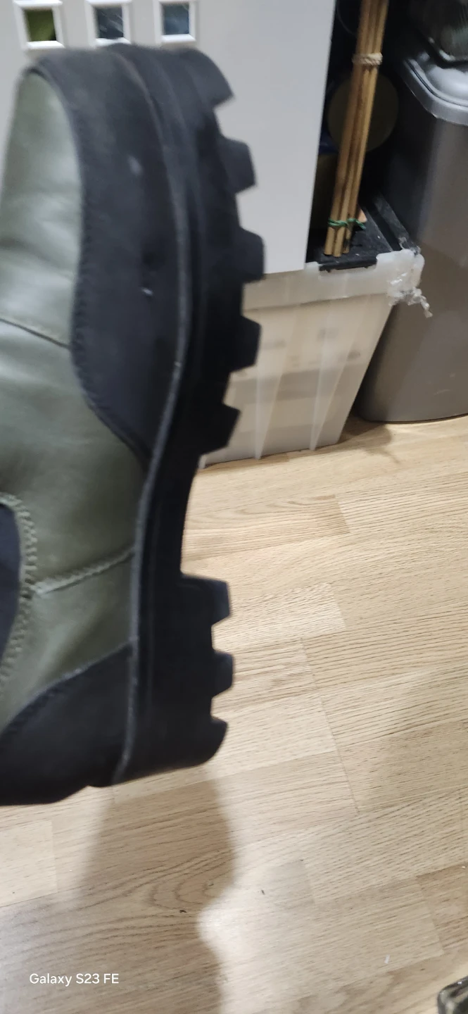 COUGAR LEATHER Waterproof  Boots, Size US 9 - photo 3