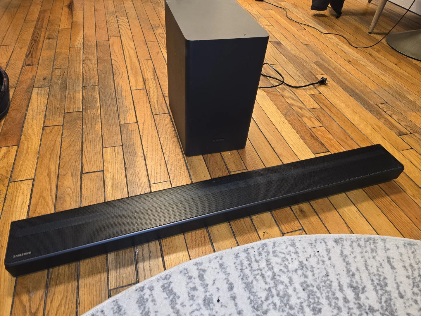 Samsung Soundbar and Subwoofer