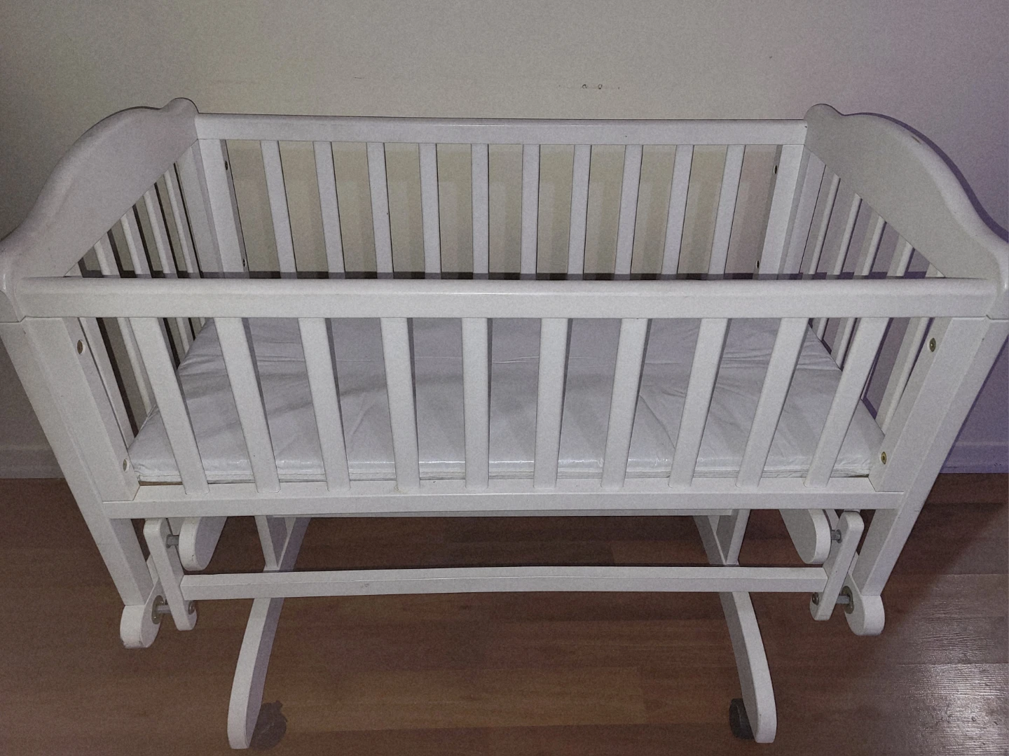 White Baby Crib - photo 5