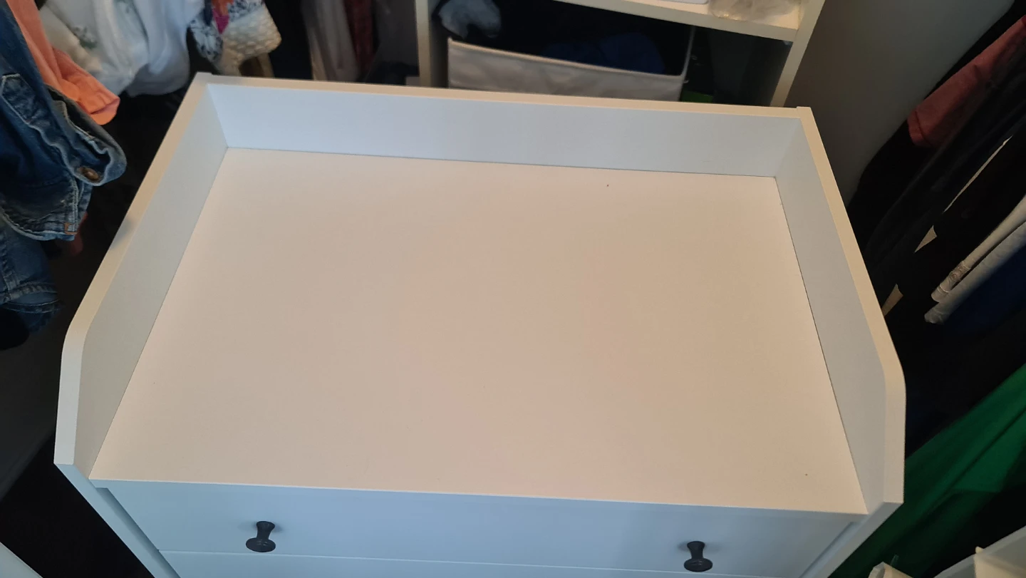 IKEA Huaga White 3-Drawer Dresser - photo 2