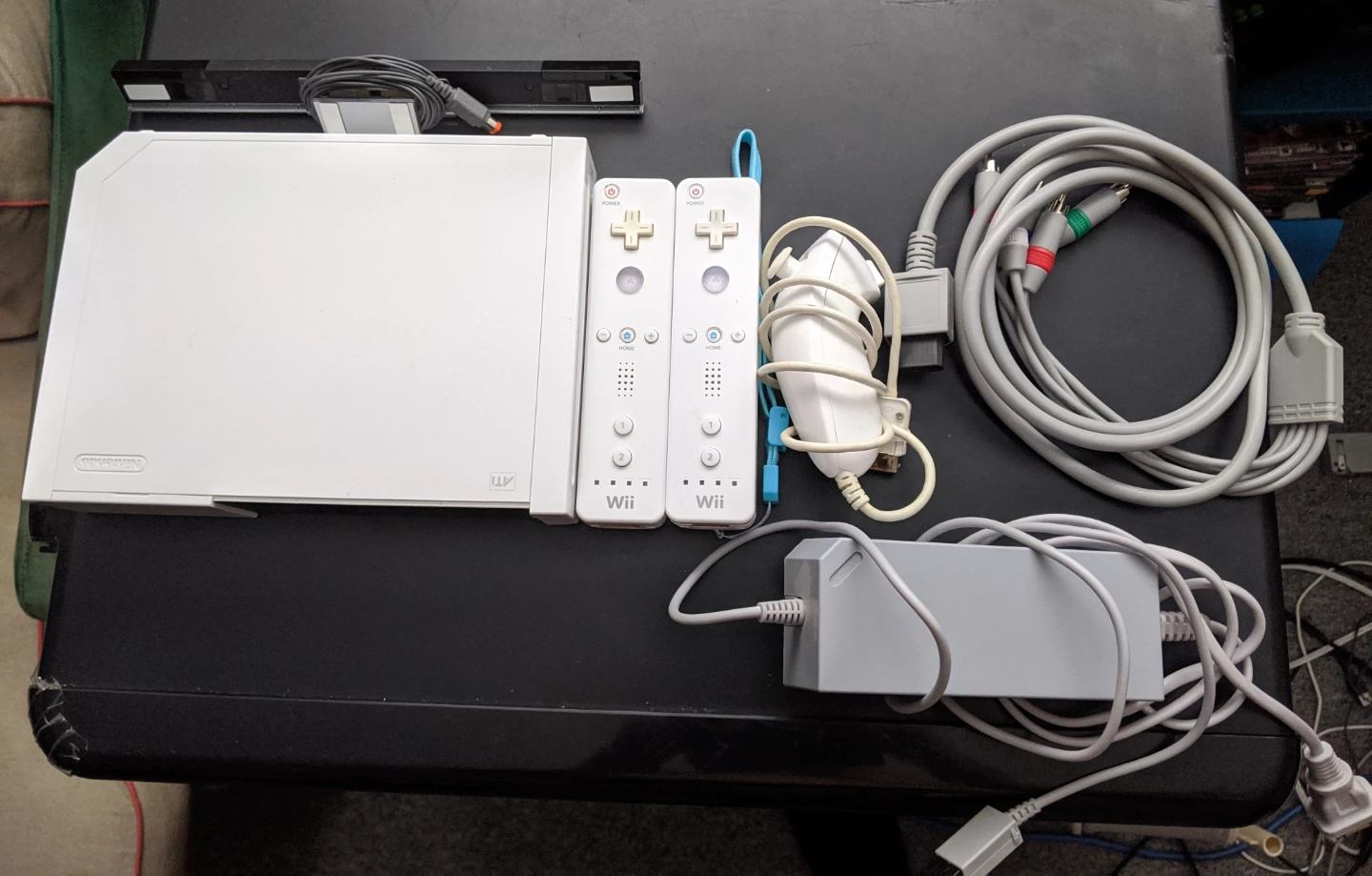 Nintendo Wii Bundle GameCube compatible