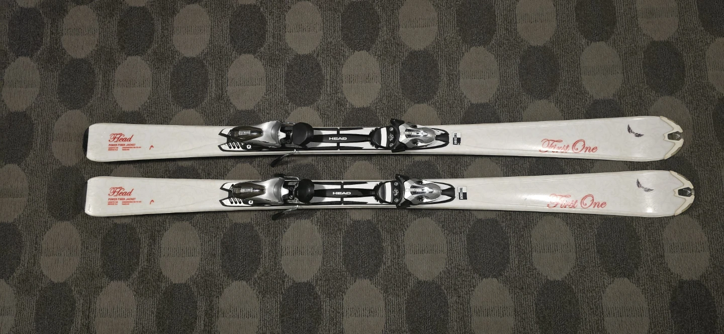First One" Skis + SL 100 - photo 2