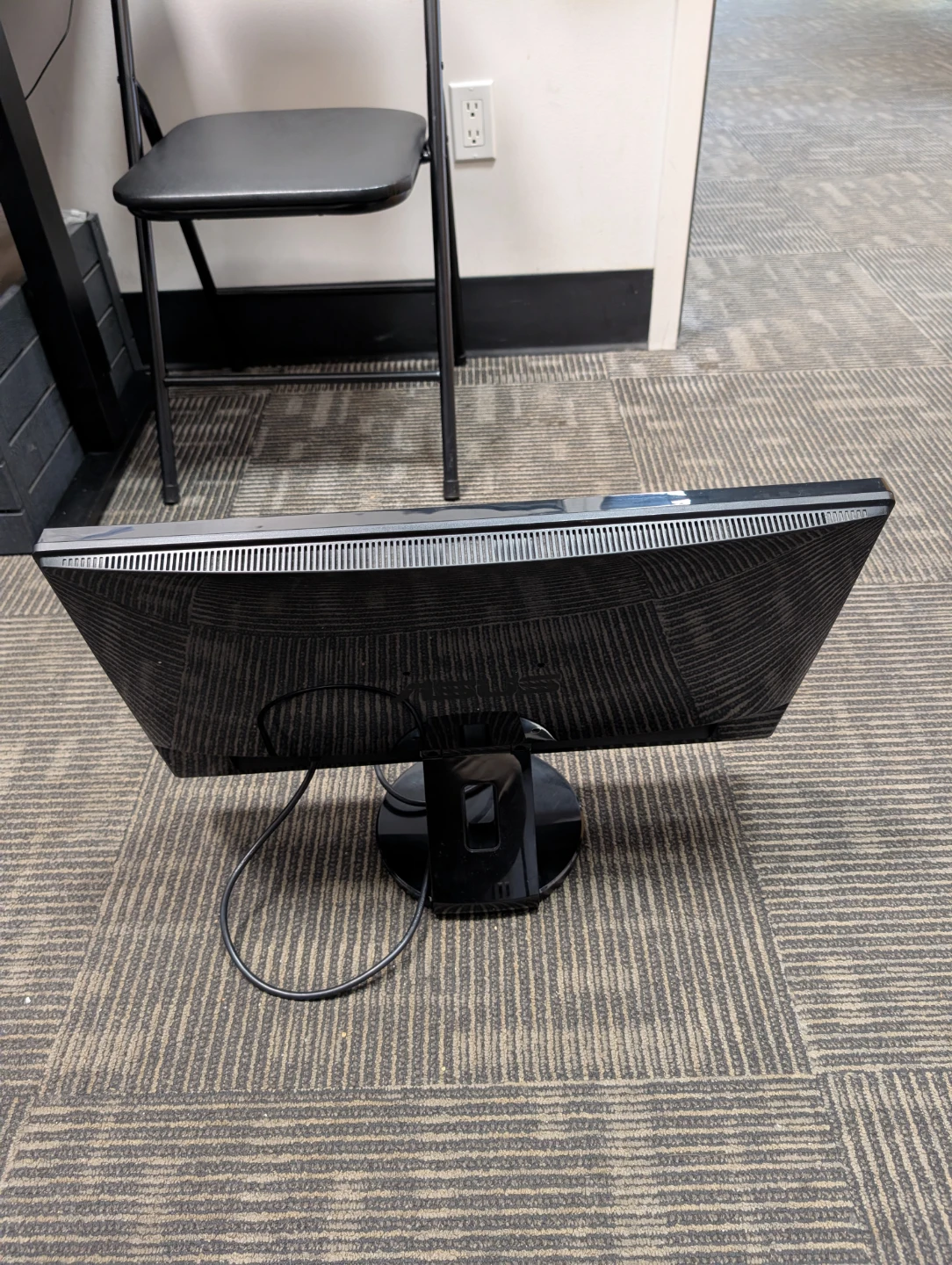 ASUS VE247H LCD Monitor - photo 2