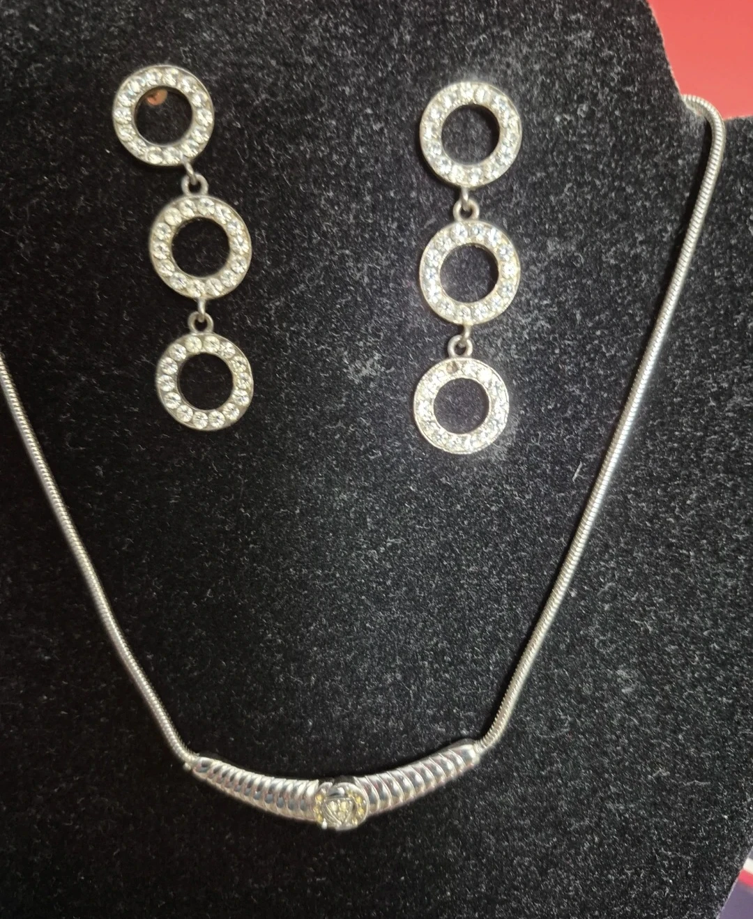 Fashion Jewelry Set: Necklace and Earrings - photo 2
