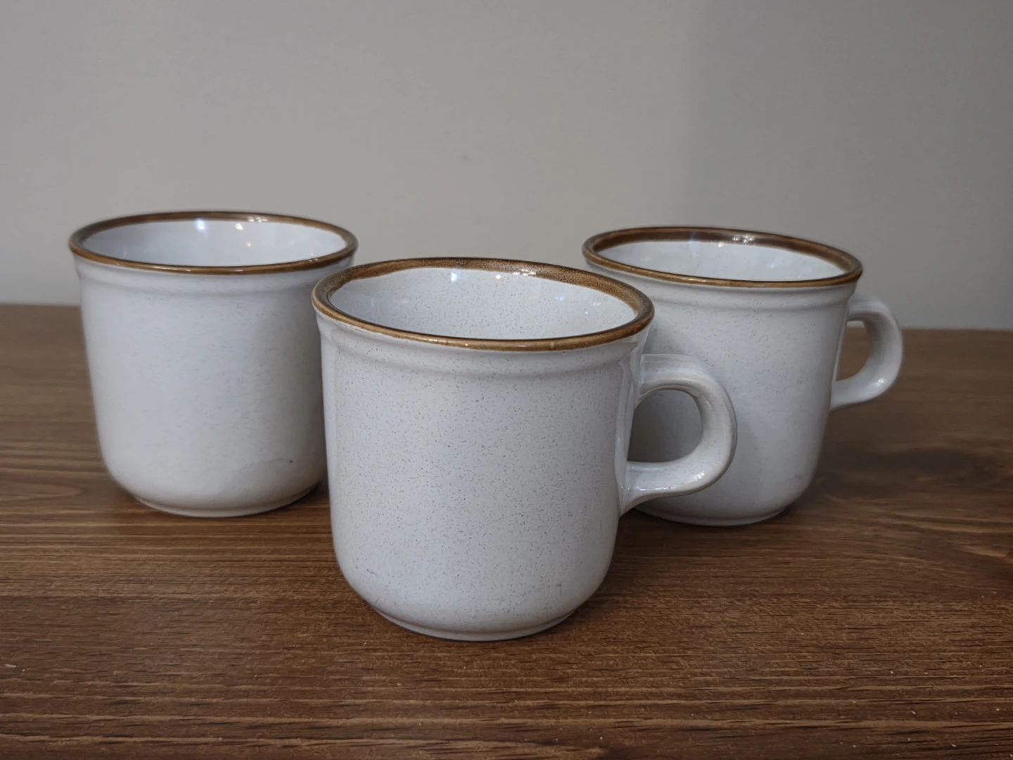 Set of 3 White Speckled Stoneware Mugs - Made in Japan