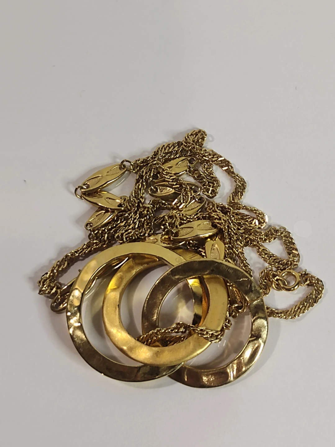 Gold Tone Necklace with Interlocking Rings - photo 2