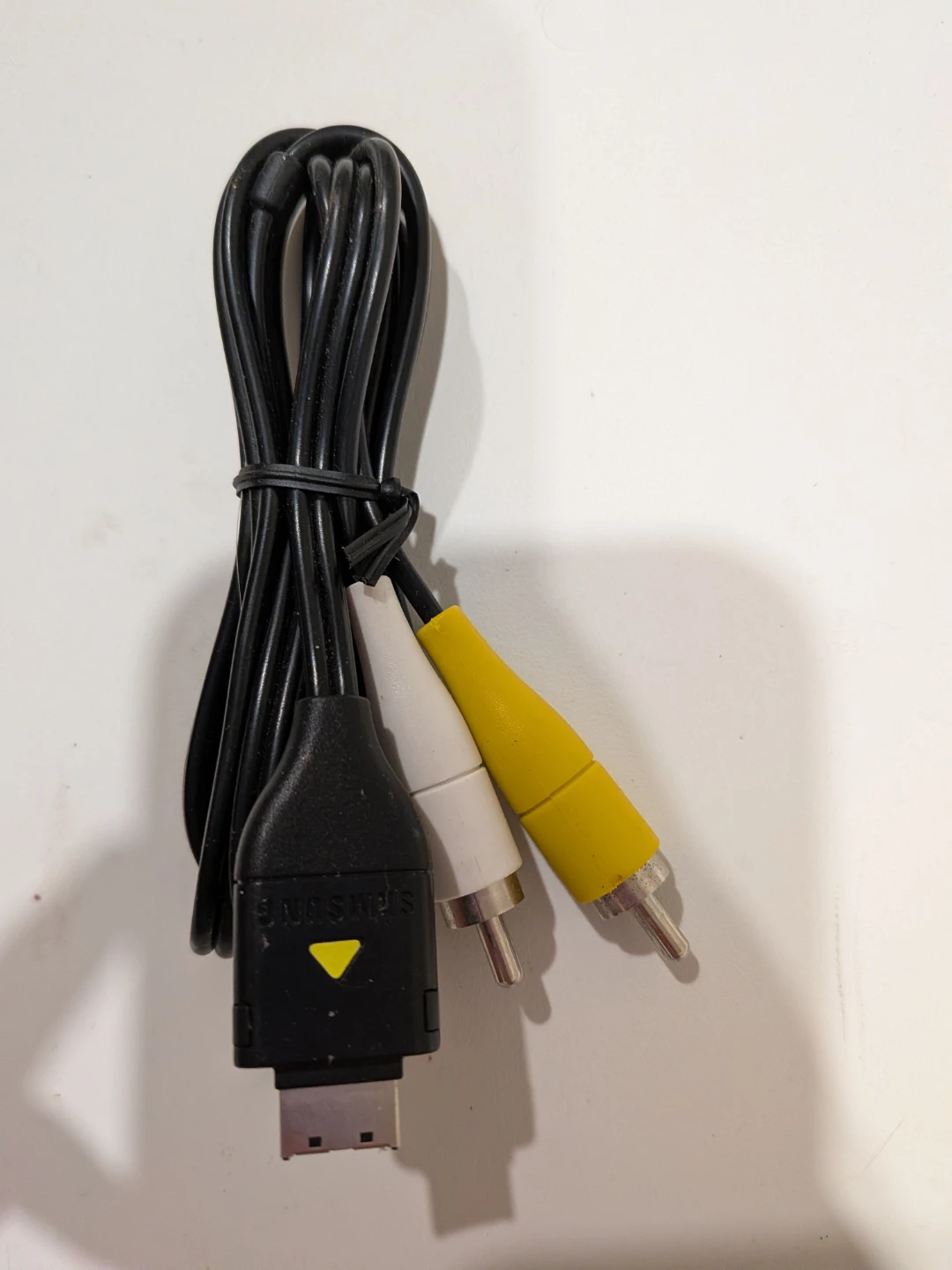 Samsung AV Cable  🧡