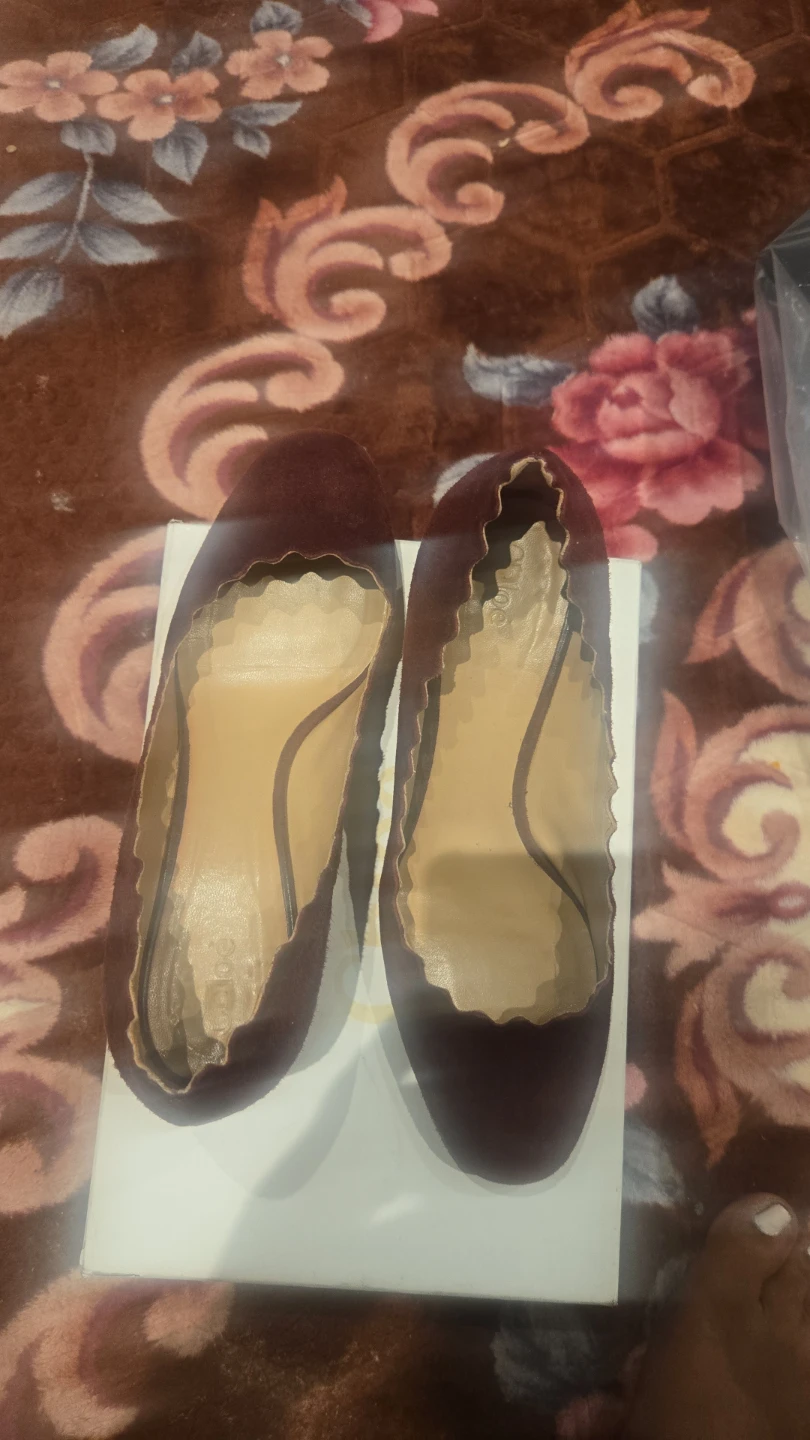 Chloé Scalloped Maroon Flats