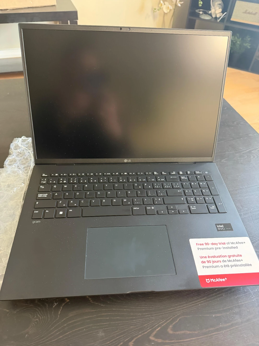 LG gram Laptop - photo 2