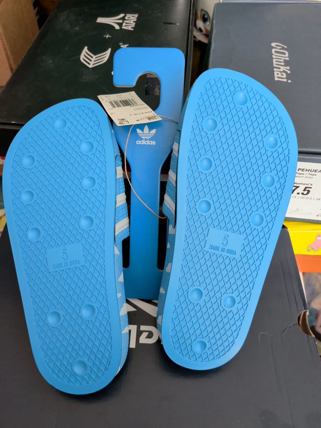 Adidas x The Simpsons Slides - photo 3