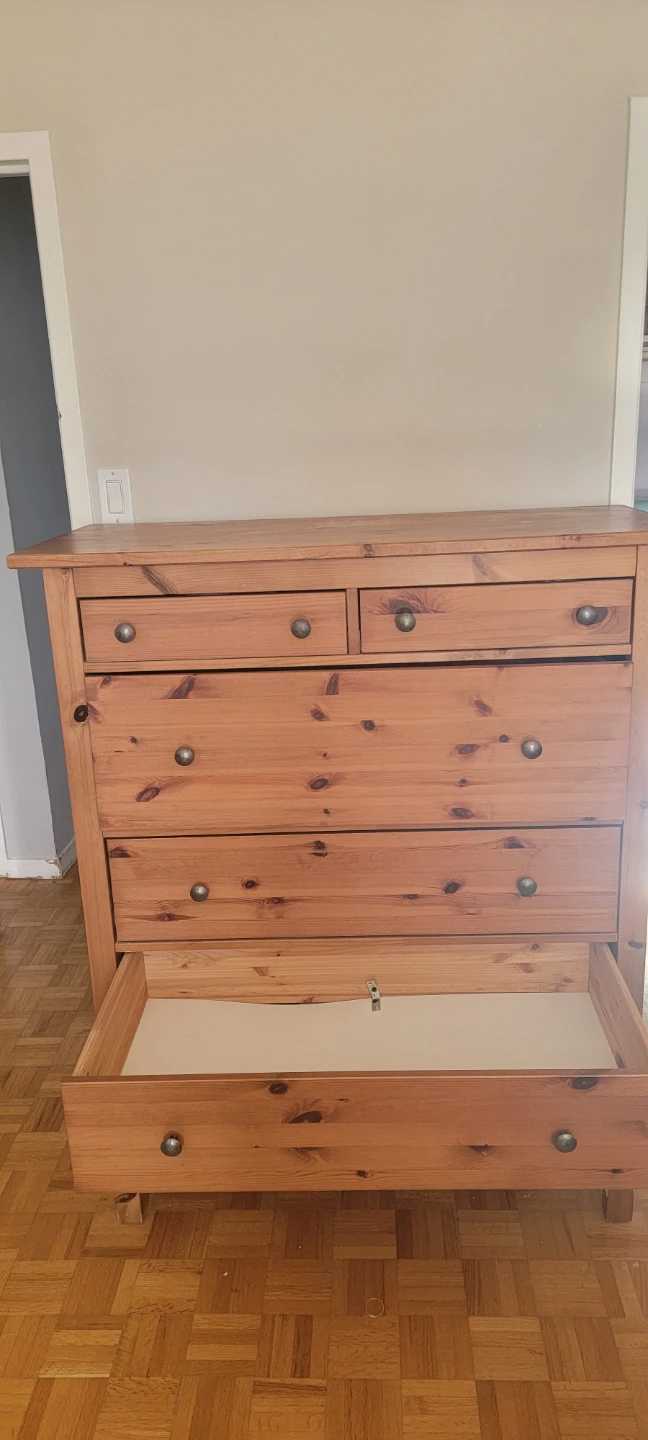 Pine Wood 5-Drawer Dresser
