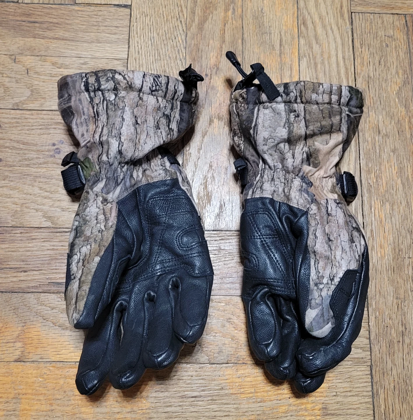 Cabela's Camo Insulated Gloves - Size M Brand new - photo 2