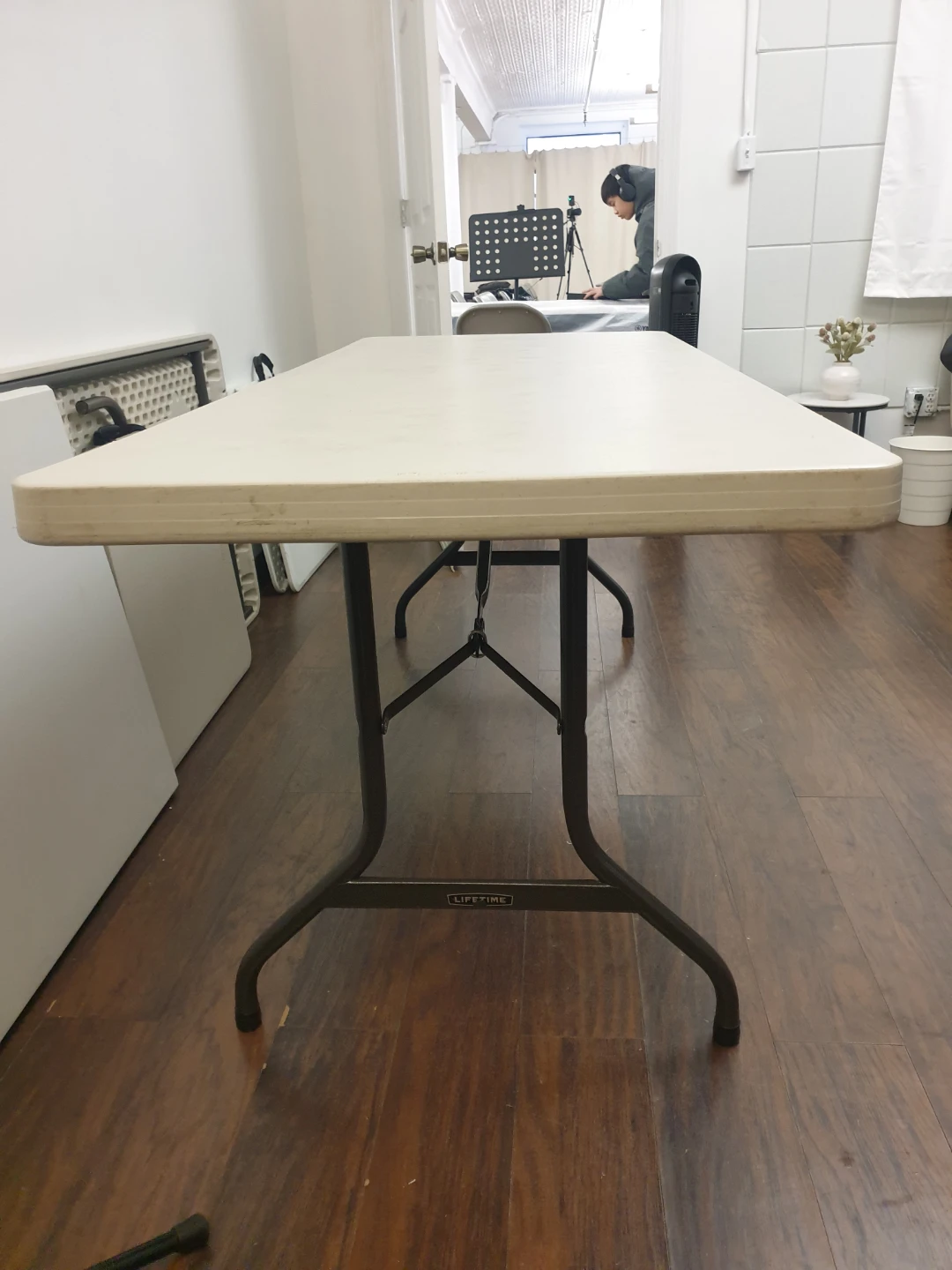Lifetime 72"L X 32"W X 28"H Table - photo 2
