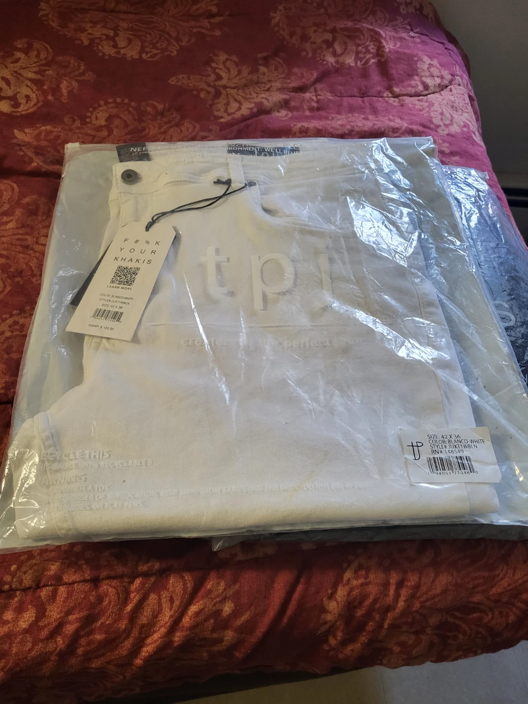 New TPJ White Jeans Size 42x36