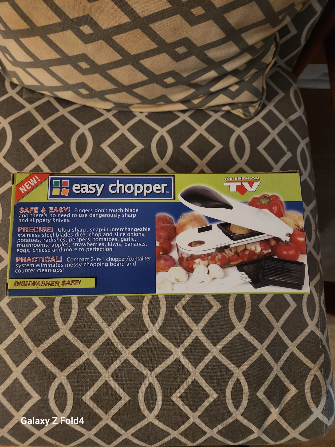 Easy Chopper 2-in-1 Food Chopper and Container