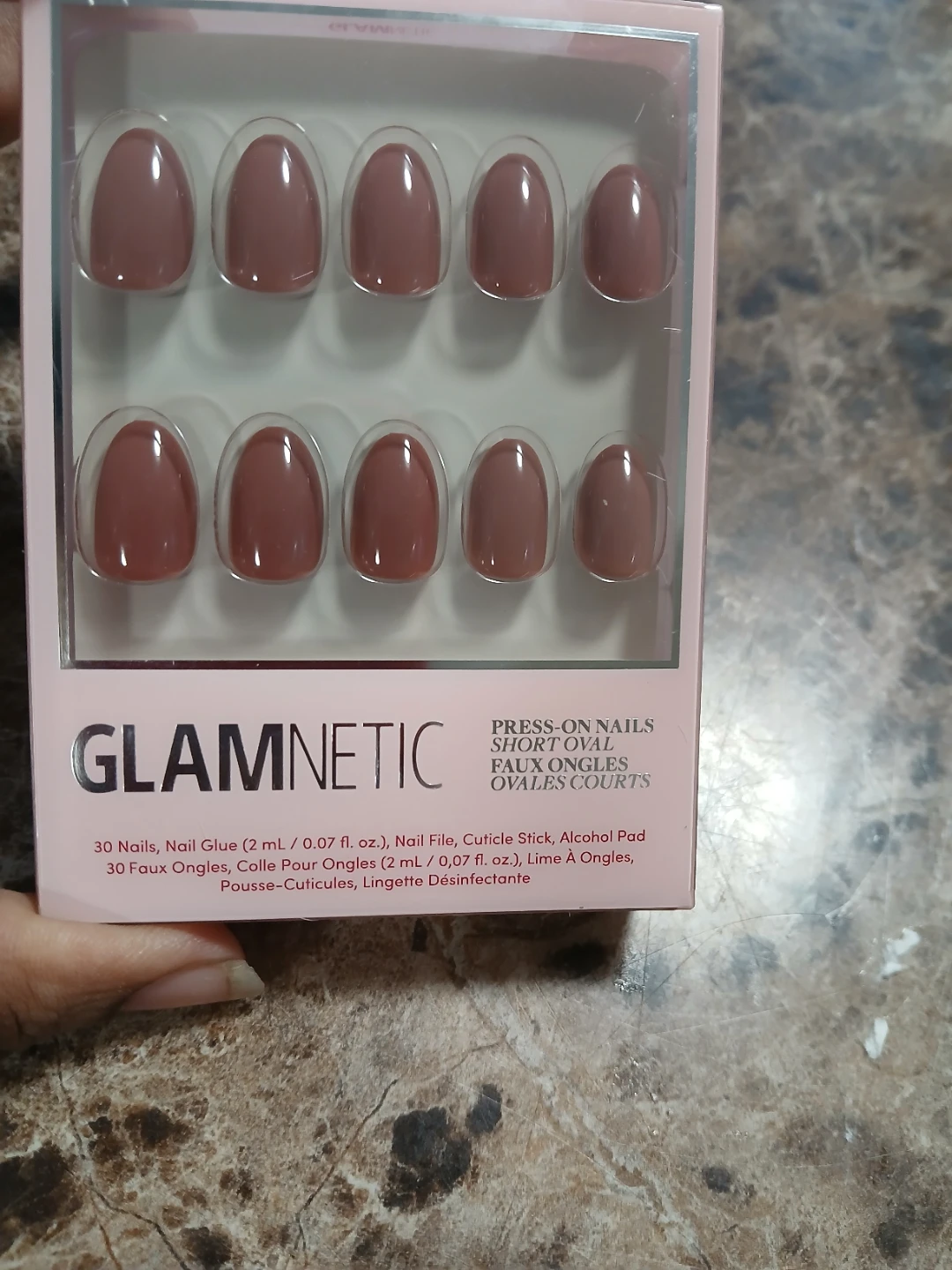 Glamnetic Short Oval Press-On Nails Set