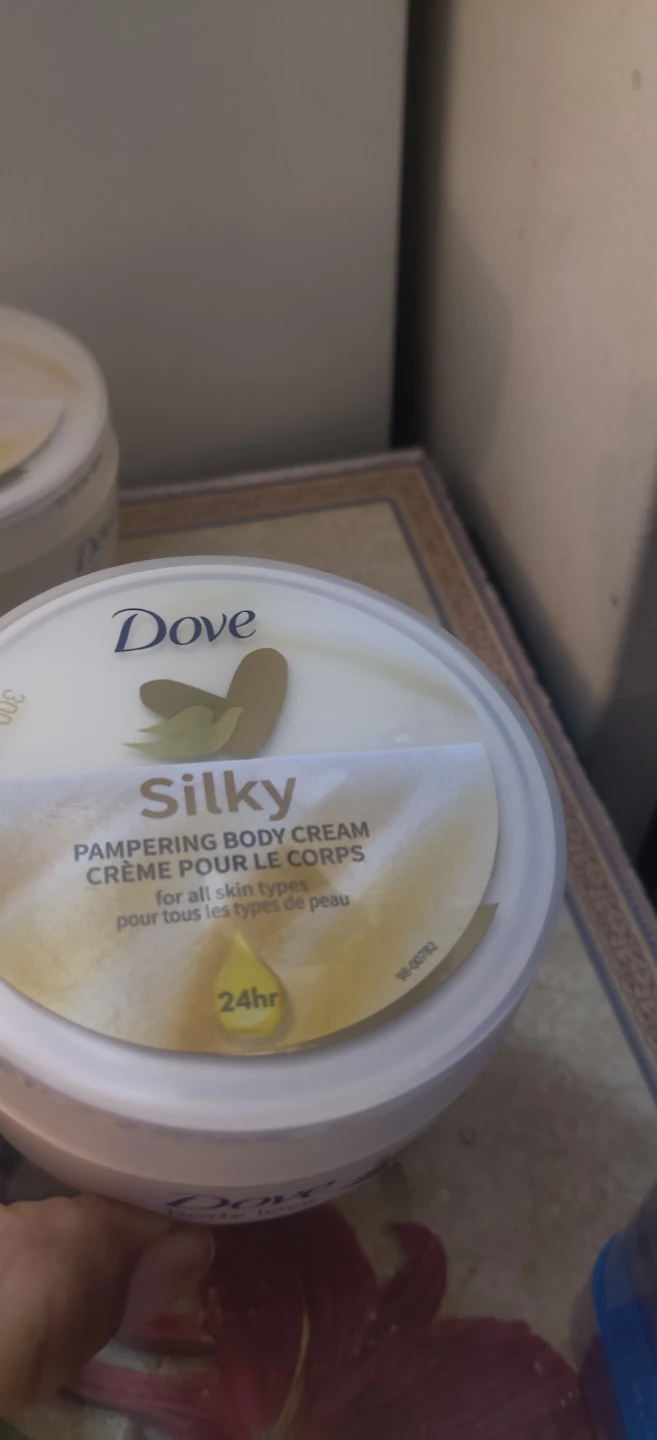 Dove Silky Pampering Body Cream 300ml x3 - photo 5