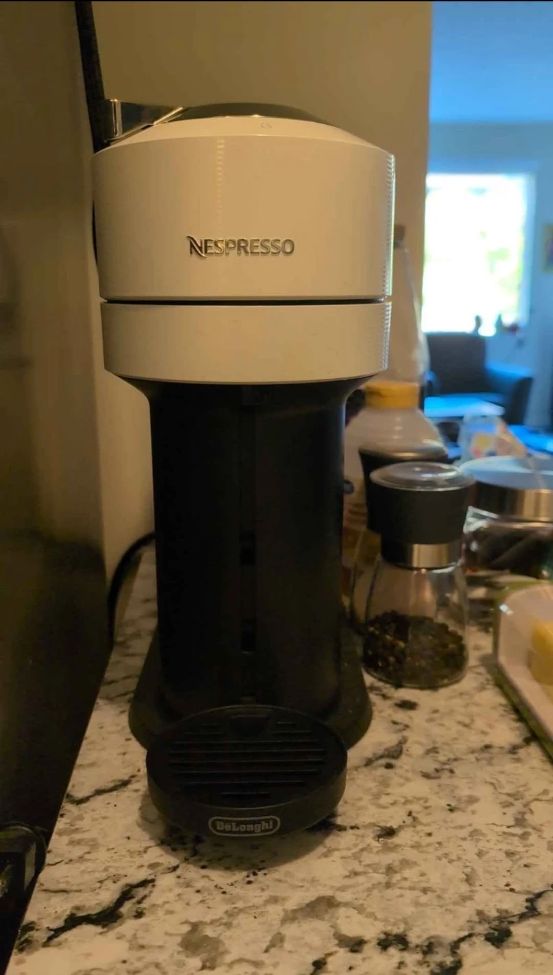 Nespresso Vertuo Coffee Machine - photo 2
