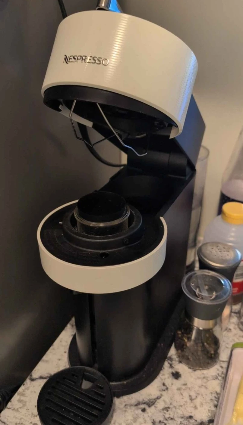 Nespresso Vertuo Coffee Machine - photo 3